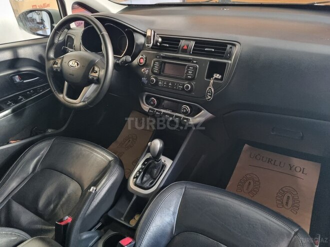 Kia Rio-10