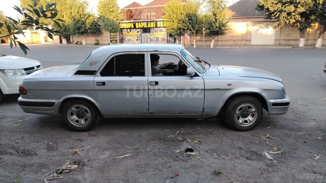 GAZ 3110 "Volga"-7