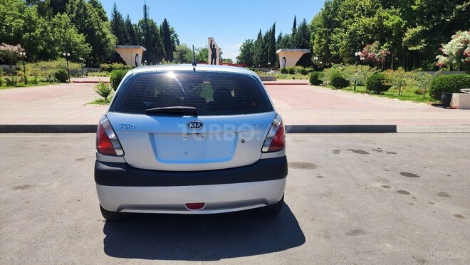 Kia Rio-8