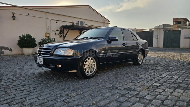 Mercedes C 200-8