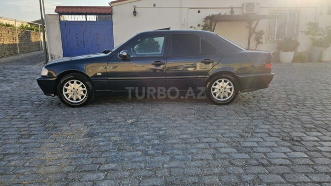 Mercedes C 200-4