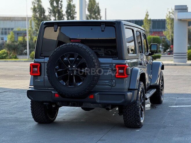 Jeep Wrangler-3