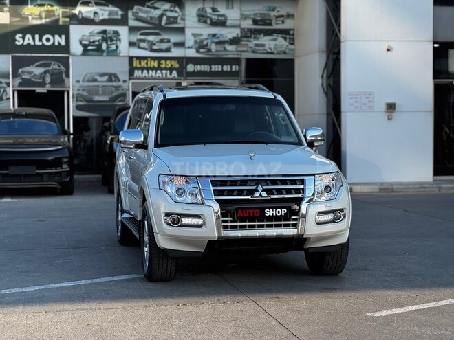 Mitsubishi Pajero-16