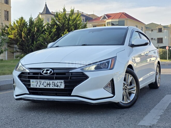 Hyundai Elantra-4
