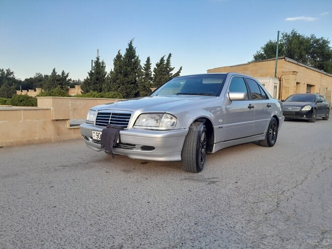 Mercedes C 180-4