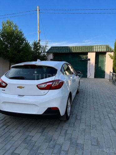 Chevrolet Cruze-2