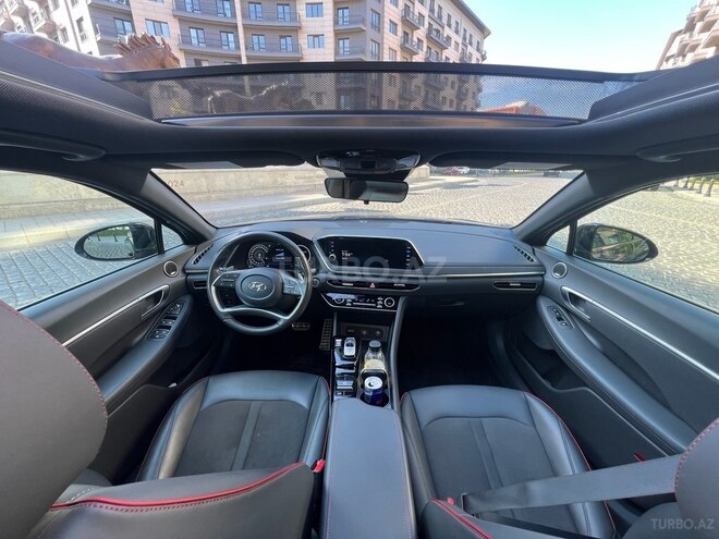 Hyundai Sonata-12