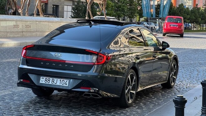 Hyundai Sonata-8