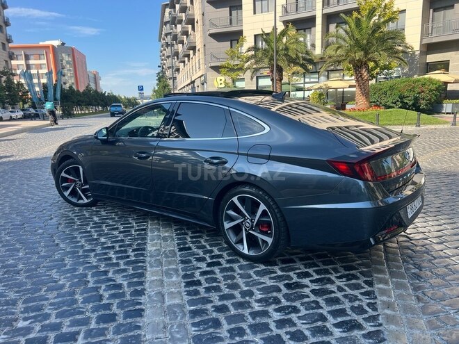 Hyundai Sonata-13