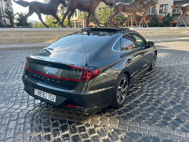 Hyundai Sonata-11