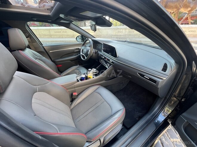 Hyundai Sonata-17