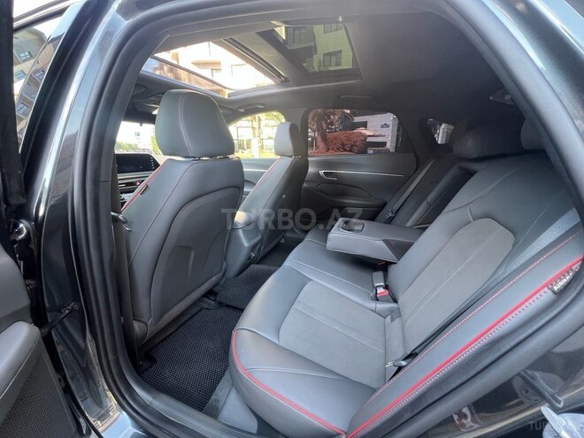 Hyundai Sonata-20