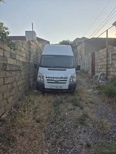 Ford Transit-1