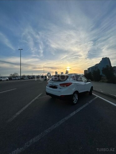 Hyundai ix35-4