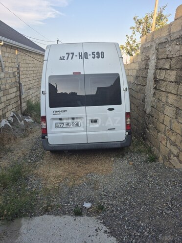 Ford Transit-3
