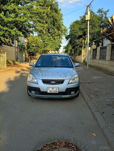 Kia Rio-1