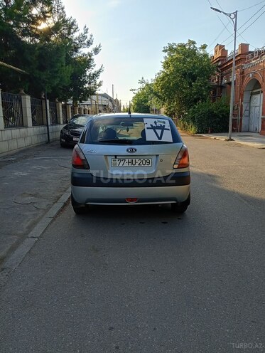 Kia Rio-2
