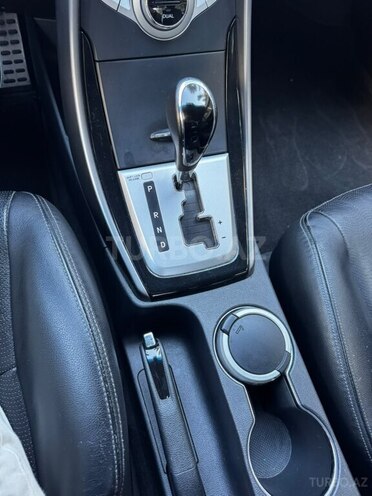 Hyundai Elantra-9