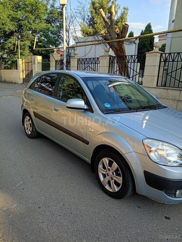 Kia Rio-13