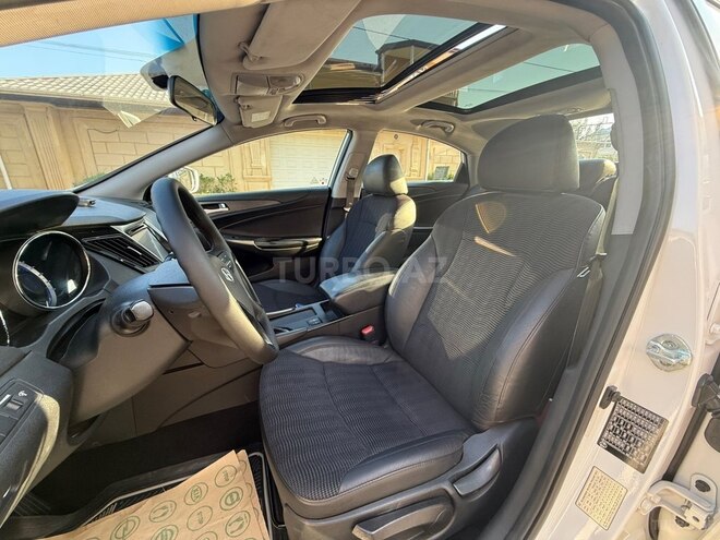 Hyundai Sonata-7
