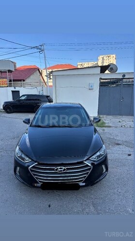 Hyundai Elantra-1