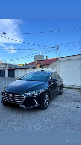 Hyundai Elantra-2