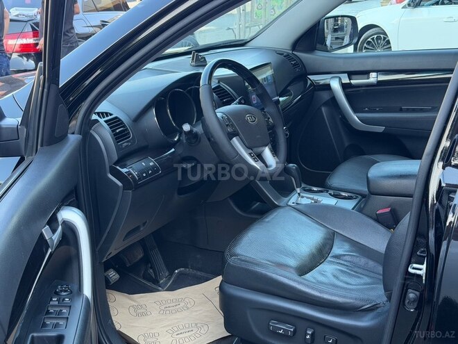 Kia Sorento-11