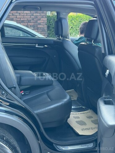 Kia Sorento-8