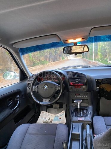 BMW 318-14