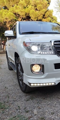 Toyota Land Cruiser-3