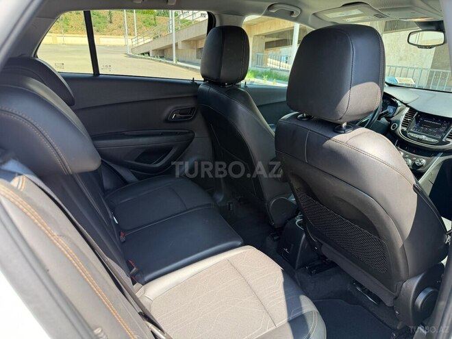 Chevrolet Trax-14