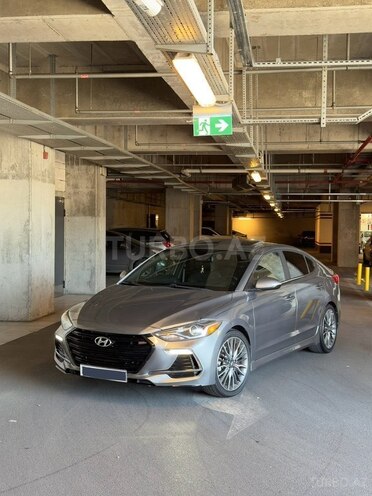 Hyundai Elantra-3