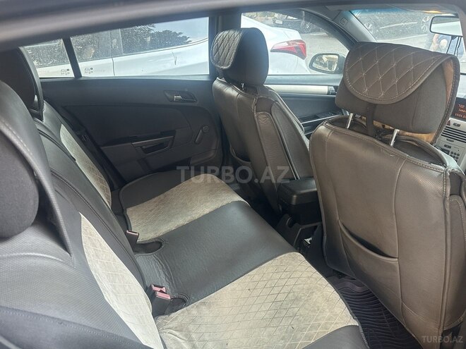 Opel Astra-7