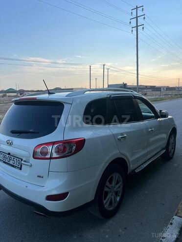 Hyundai Santa Fe-3