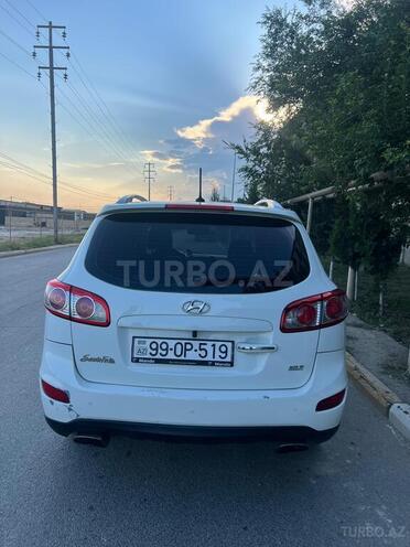 Hyundai Santa Fe-5