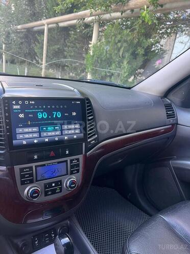 Hyundai Santa Fe-18