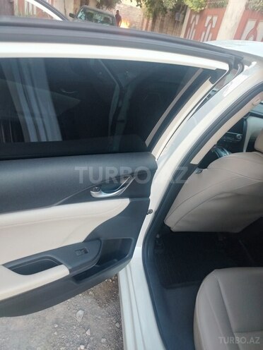Honda Insight-13