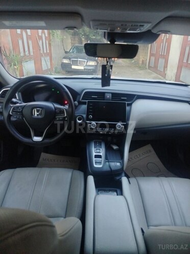 Honda Insight-12