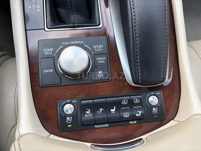 Lexus LS 460L-18