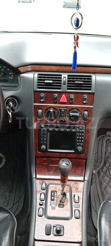 Mercedes E 240-12