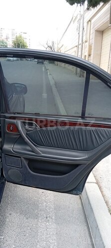 Mercedes E 240-9