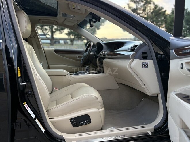 Lexus LS 460L-33
