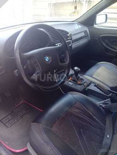 BMW 318-7