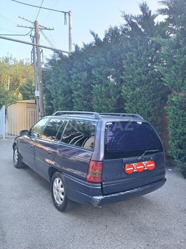 Opel Astra-2