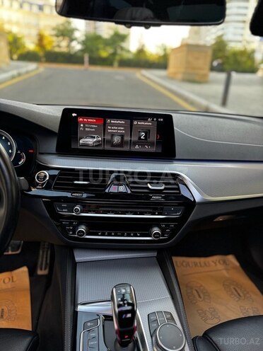BMW 530-11