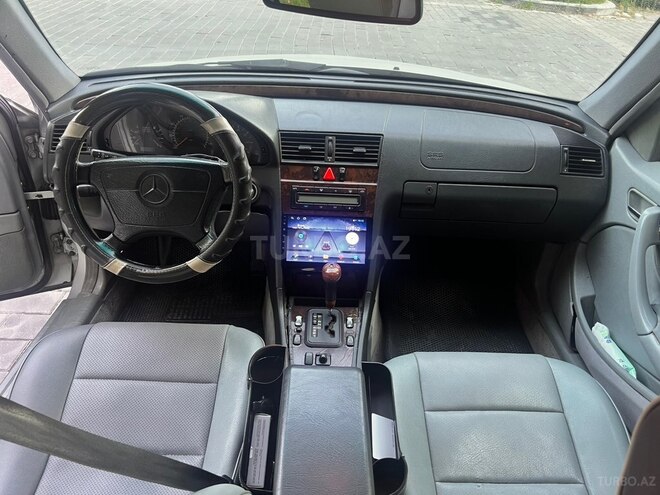 Mercedes C 230-10