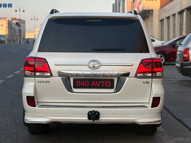 Toyota Land Cruiser-2
