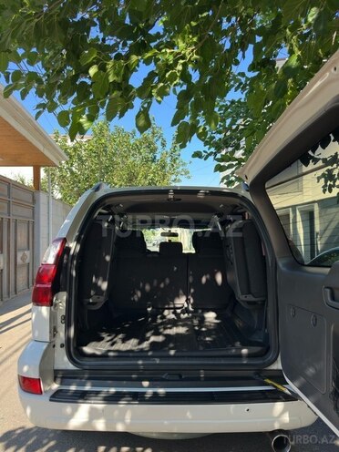 Toyota Land Cruiser Prado-13