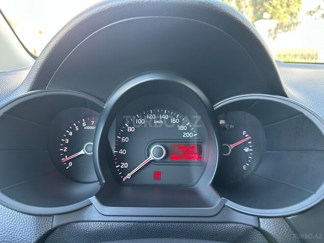 Kia Picanto-10