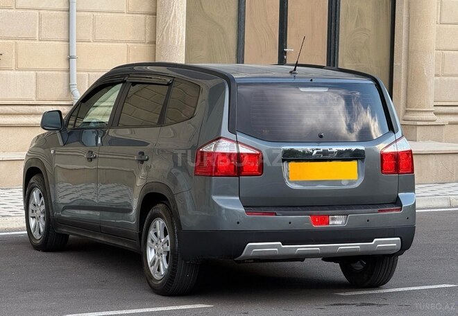 Chevrolet Orlando-7